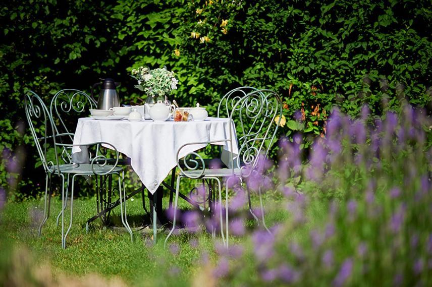 Domaine De La Juranvillerie, Et Tables D'hôtes Couette-café Rigny-Ussé